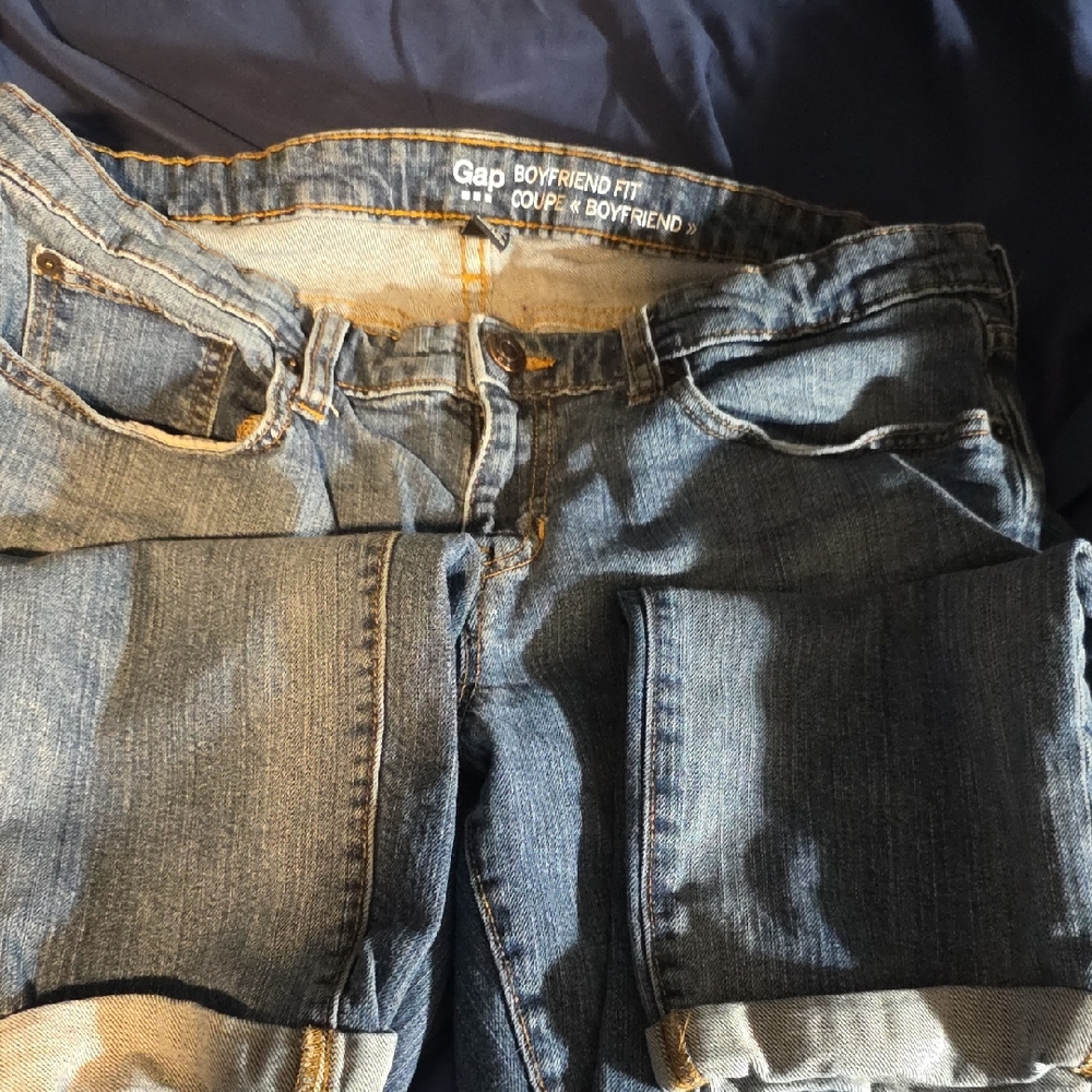 GAP Women's Boyfriend Fit Blue Jeans